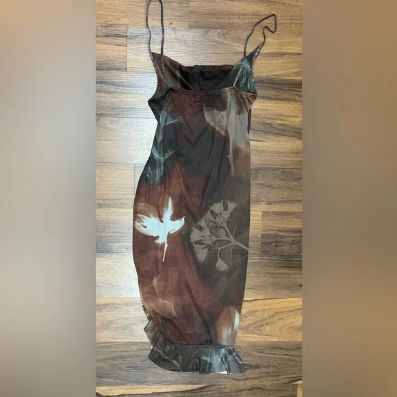 SHAPE BROWN FLORAL PRINT SHAPE MESH COWL RUCHED MiDI DRESS - Picture 5 of 5